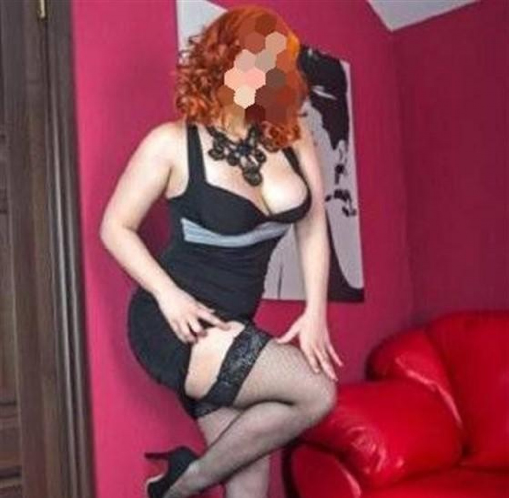 Бритни: проститутки индивидуалки в Омске